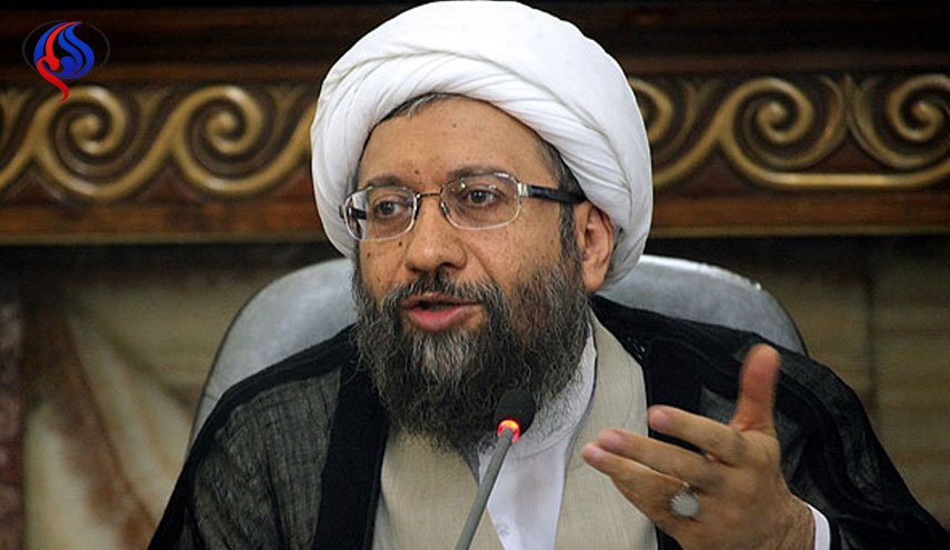 تاکید آملی لاریجانی بر حل مشکل معیشتی کارگران/ با اخلالگران و سوء استفاده کنندگان برخورد می شود/ مساله اقتصاد و معیشت، محور اصلی نفوذ دشمنان/ ضرورت کمک به حادثه دیدگان و حفظ امنیت مناطق زلزله زده