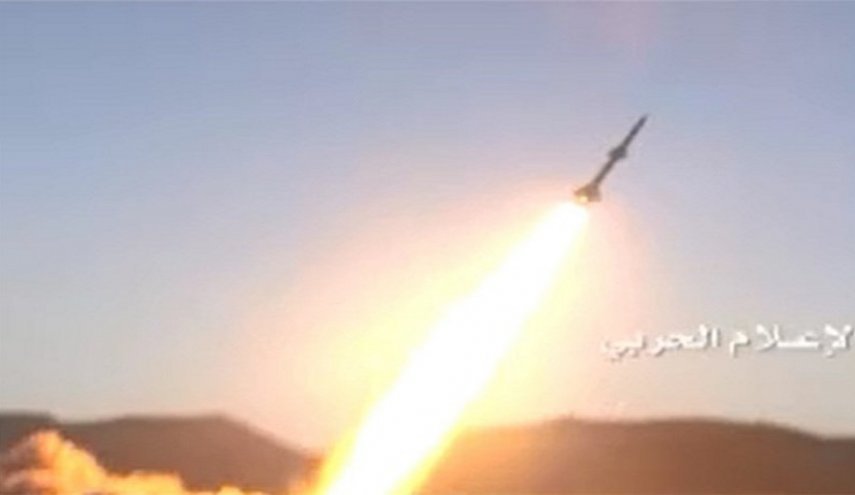 پایگاه مزدوران سعودی هدف حملات موشکی یمن قرار گرفت
