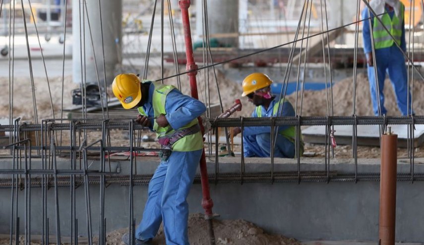 السعودية تعجز عن سداد ديونها وتهدد بافلاس كبرى شركات المقاولات
