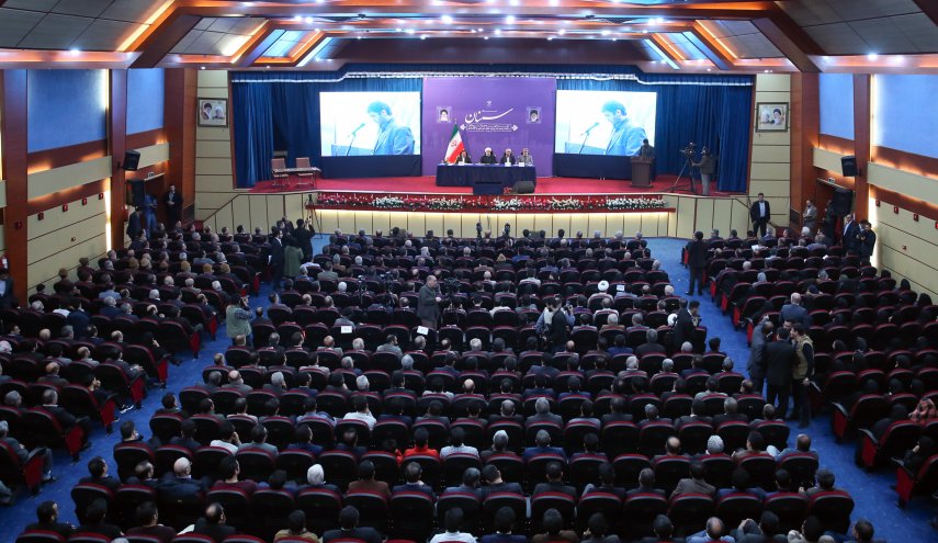 مردم ایران استقلال خود را در برابر سختی نخواهند فروخت/ امید به آینده مهمترین نیاز کشور است