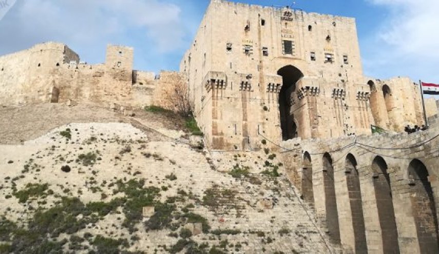الإرهابيون يسرقون 3 ملايين مترا من كابلات الاتصالات في حلب