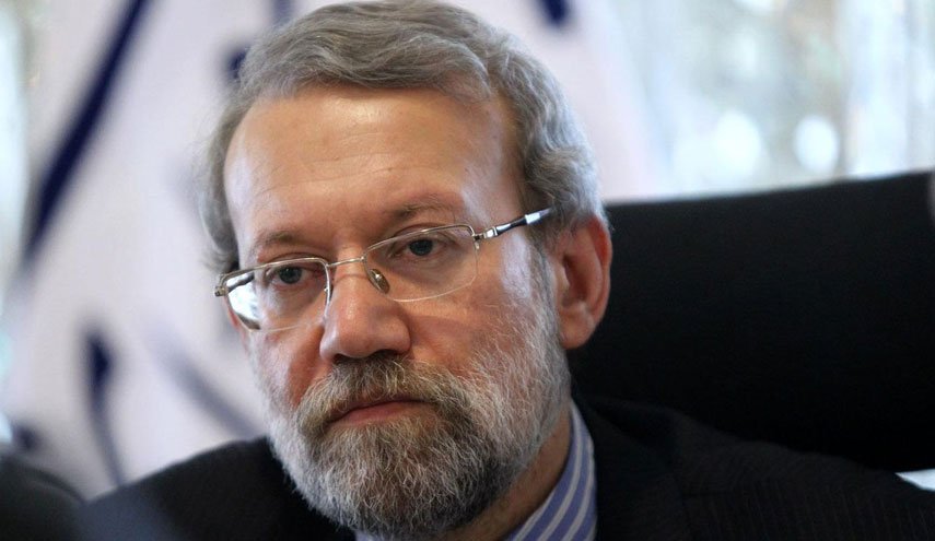 لاریجانی: بودجه 98 باید براساس قطع وابستگی به نفت باشد