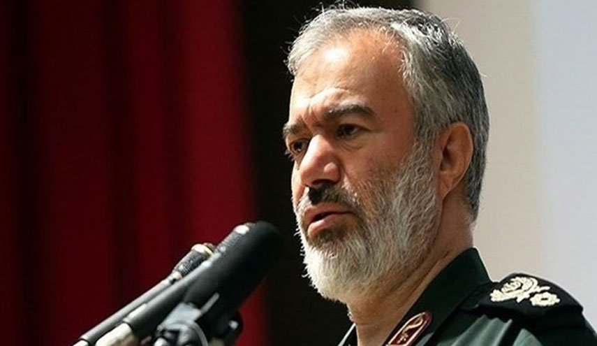 دریادار فدوی: تحقیقات موشکی سپاه به فعال ترین شکل ممکن ادامه دارد