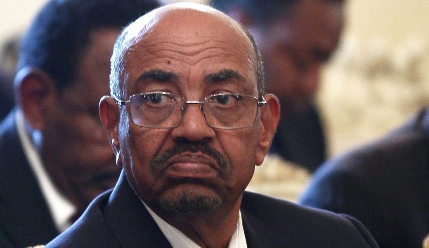 البشير يعين واليا جديدا على القضارف