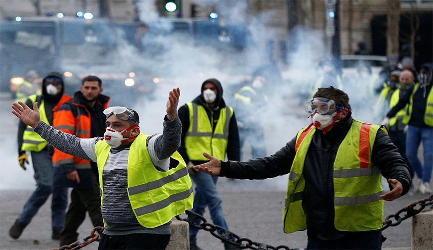 احتجاجات السترات الصفراء تدخل فصلها السادس