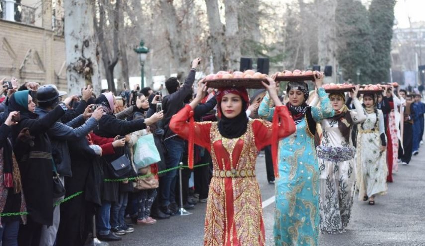 مهرجان الرمان بقصر 