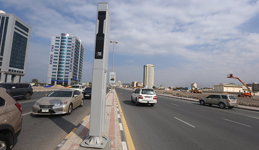 تكريم سائق لم يرتكب مخالفة مرورية خلال 49 عاما