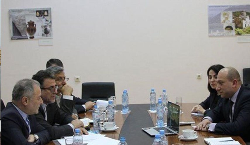 ایران وجورجیا تؤكدان ضرورة تطوير اتفاقية الغاء تأشيرات الدخول