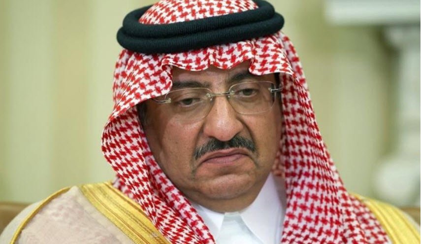 شاهد ماذا كان يفعل ابن نايف عند صدور قرارات الملك سلمان الاخيرة؟