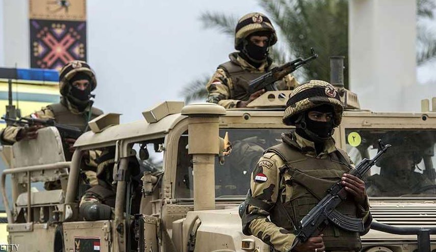 مقتل 5 عسكريين مصريين بانفجار لغم في العريش
