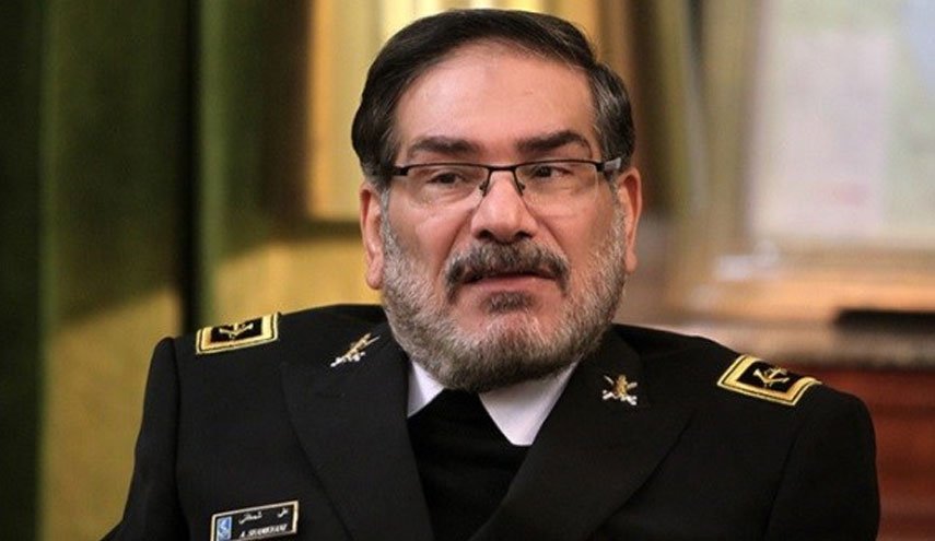 شمخانی: ملت های منطقه مانع از تحقق «معامله قرن» می شوند
