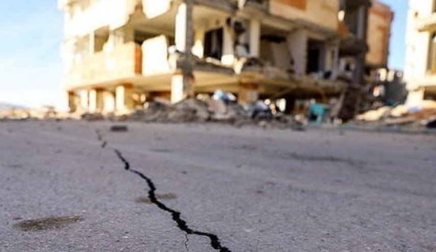 تعداد مصدومان زلزله کرمانشاه به ۷۵ تن رسید/ تعطیلی مدارس گیلانغرب
