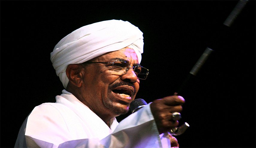 تحركات من البشير على جبهتين لمواجهة الاحتجاجات