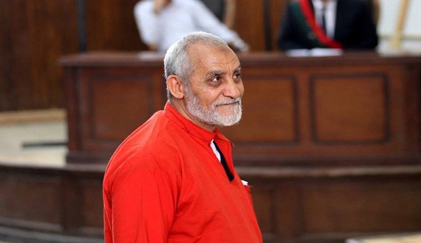أول براءة جماعية لبديع وقيادات بالإخوان في قضية منذ 2013‎