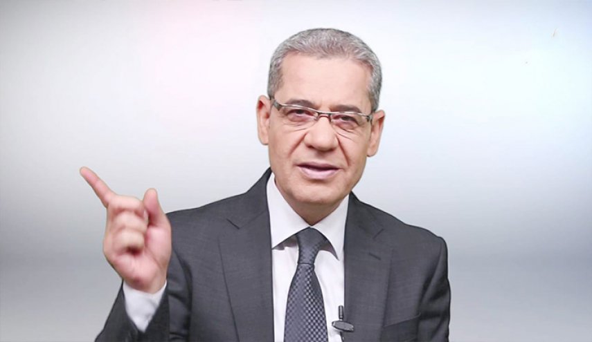 الاعلامي مصطفى الأغا ينتقد من قلل الأدب وأساء للشعب السوري..ماذا حدث؟  