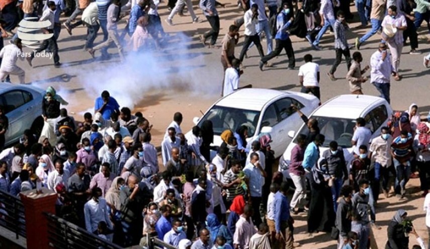 تداوم اعتراضات در سودان و کشته شدن ۲۲ نفر تا کنون
