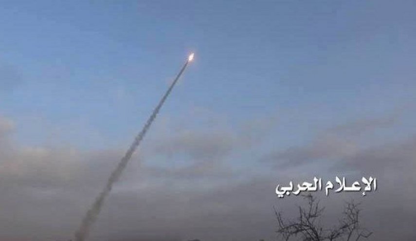 شلیک همزمان 3 موشک بالستیک یمن به جنوب عربستان

