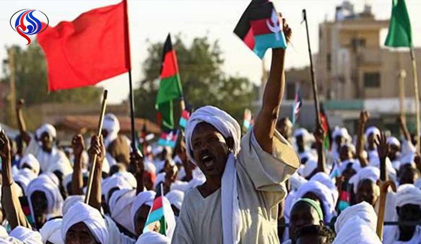 آیا سیاست مشت امنیتی حکومت سودان در سرکوب انقلابیون موفق خواهد بود؟