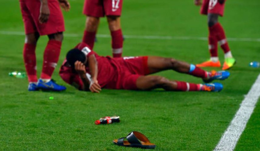 شاهد.. صور تفضح سلوك جماهير الامارات في كأس آسيا