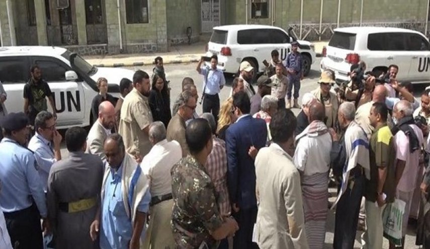 حمله ائتلاف سعودی به تیم خنثی‌سازی مین در غرب یمن مقابل چشم سازمان ملل
