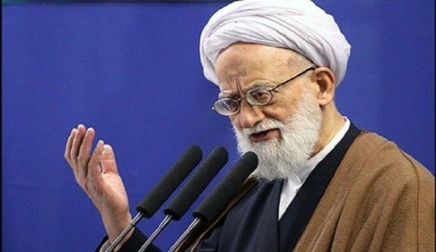تولید در کشور به هیچ وجه نباید متوقف شود/ کم کردن خسارت «تحریم» با بها دادن به مردم