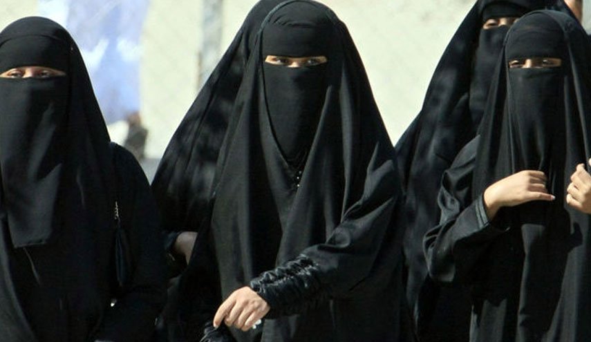 درخواست نهادهای حقوق بشری از شرکتهای اپل و گوگل برای کمک به حذف رصد زنان در عربستان
