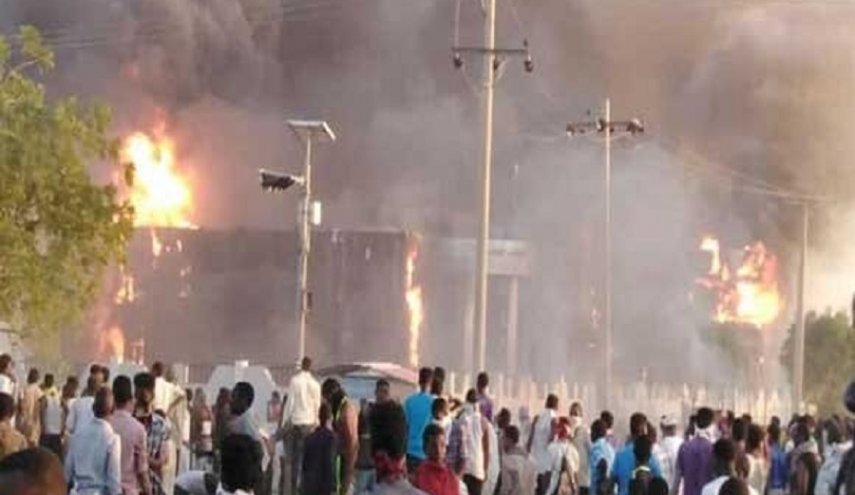 دبیرکل حزب الامه سودان بازداشت شد

