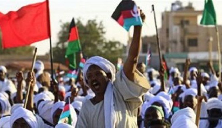 الخرطوم يعد بإطلاق سراح الصحفيين المعتقلين اليوم