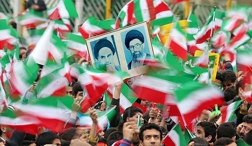 ارامنه در راهپیمایی 22 بهمن شرکت می کنند