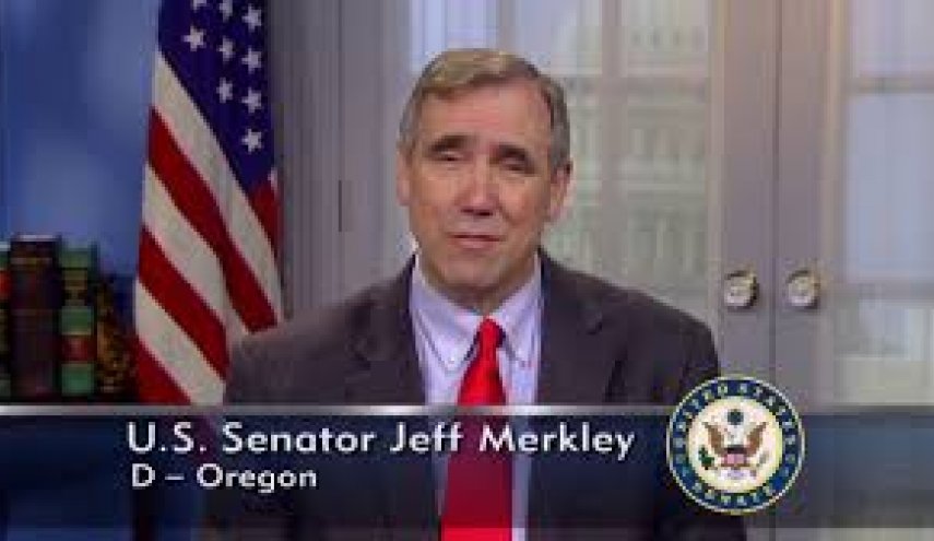 سناتور آمريکایی: عربستان اتباع مجرم و تبهکار خود را از آمريکا فراری می دهد

