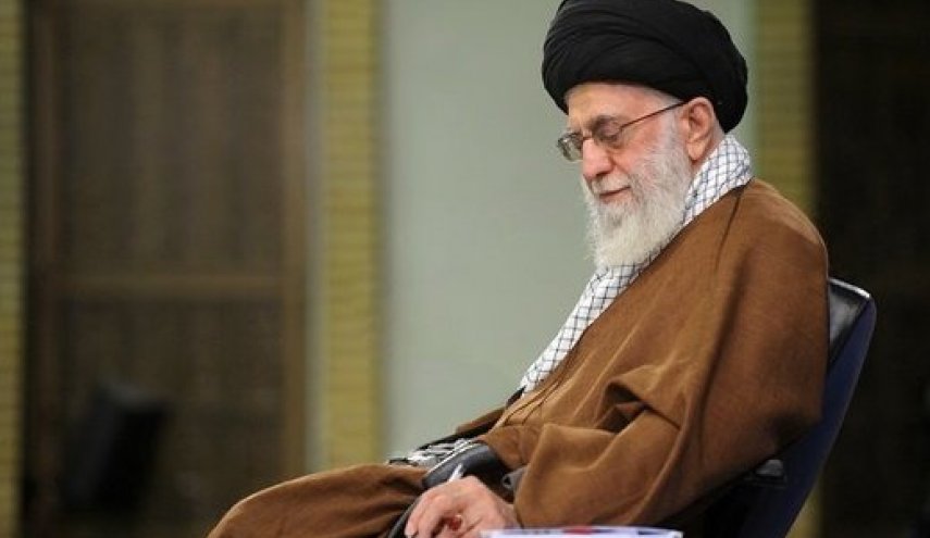 قائد الثورة يضع النقاط على الحروف للعقد الخامس للثورة
