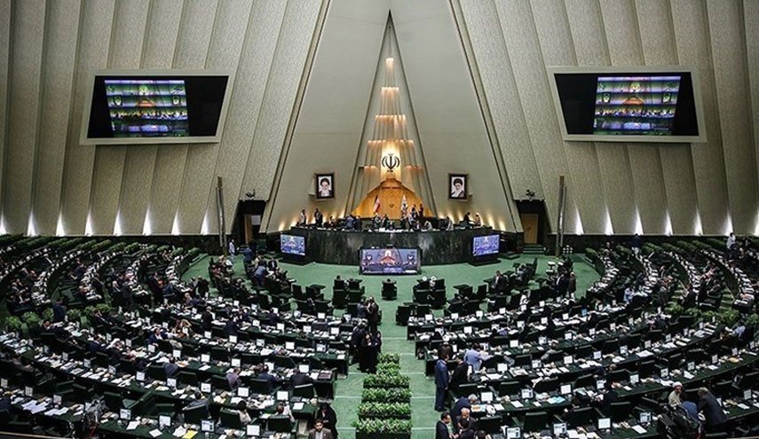 مجلس تصویب کرد؛ تمدید مجوز اخذ وام 5 میلیارد دلاری از روسیه