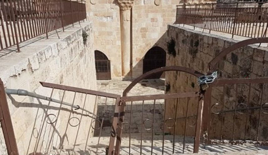 فلسطینیان با در هم شکستن حصار صهیونیست‌ها وارد مسجدالاقصی شدند