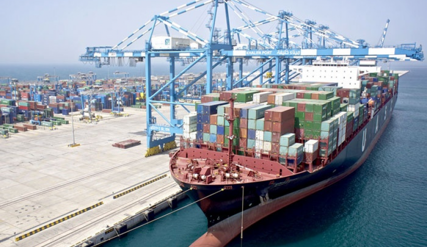 تعميم إماراتي يخفف الحظر عن سفن قطر