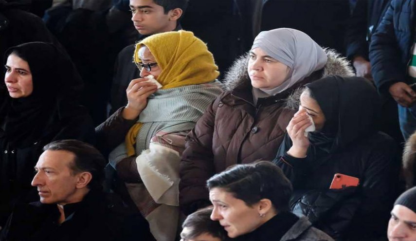 'الجنازة المؤلمة' لتوديع 7 أشقاء سوريين في كندا