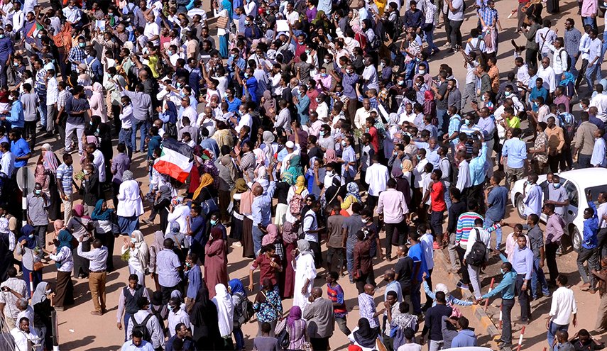 المؤتمر الحاكم بالسودان: نبحث عن قيادة للمرحلة المقبلة