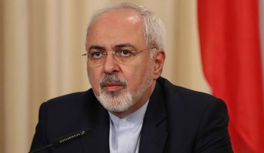 احتمال بازگشت وزیر امور خارجه/ ماجرای استعفای ظریف چه بود؟