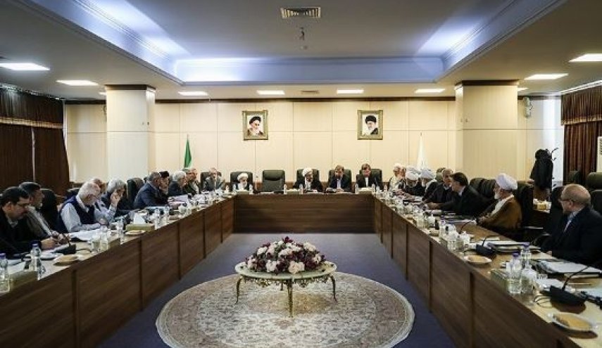غیبت روحانی، لاریجانی و ۹ عضو مجمع در جلسه بررسی «پالرمو»