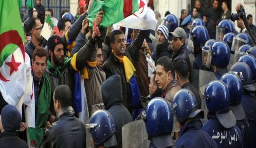 مسیر منتهی به فرودگاه پایتخت الجزایر بسته شد