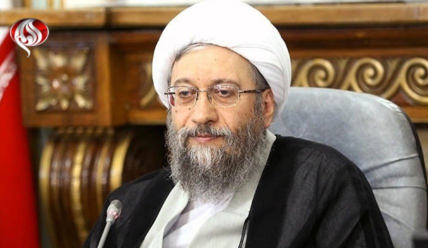 شایعه مهاجرت آیت‌الله آملی لاریجانی به نجف تکذیب شد