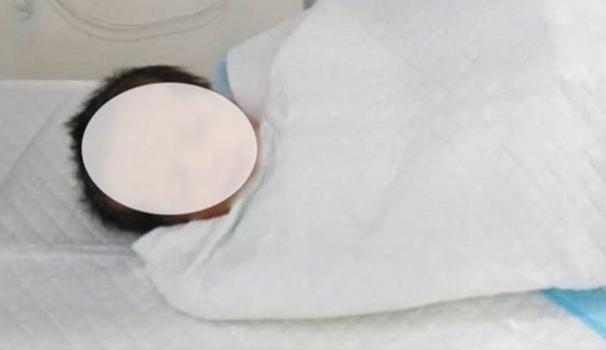 حادثة تهز دمشق..رجل يرمي رضيعته في الشارع ويهرب