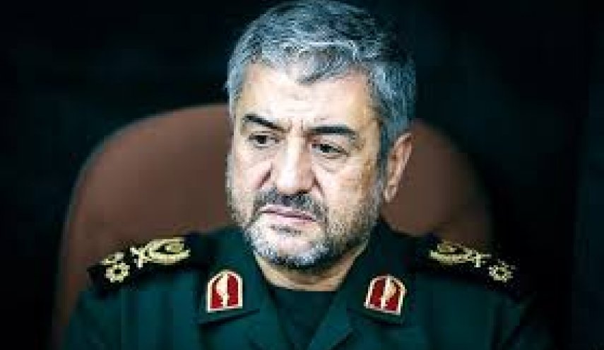 فرمانده کل سپاه: در ۴ دهه گذشته با کاهش ۳۶ درصدی فقر در ایران مواجه بودیم
