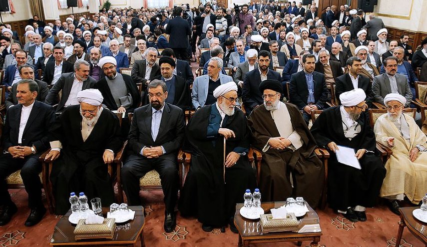 آیت الله رییسی: هیچ‌کس در هیچ جایگاهی حق دور زدن قانون و تخلف را نخواهد داشت
