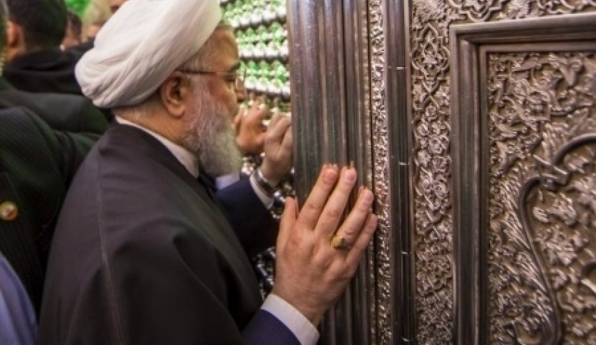 تشرف روحانی به حرم مطهر امیرالمومنین حضرت علی (ع)