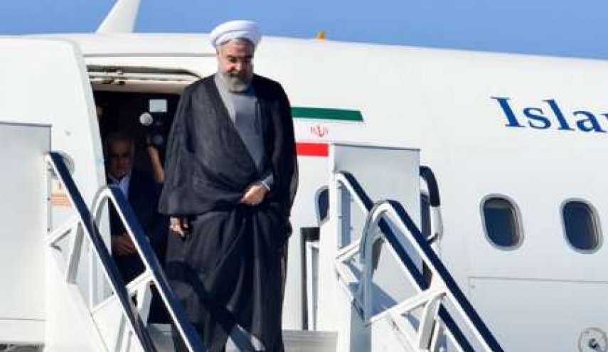 روحانی وارد  عسلویه شد