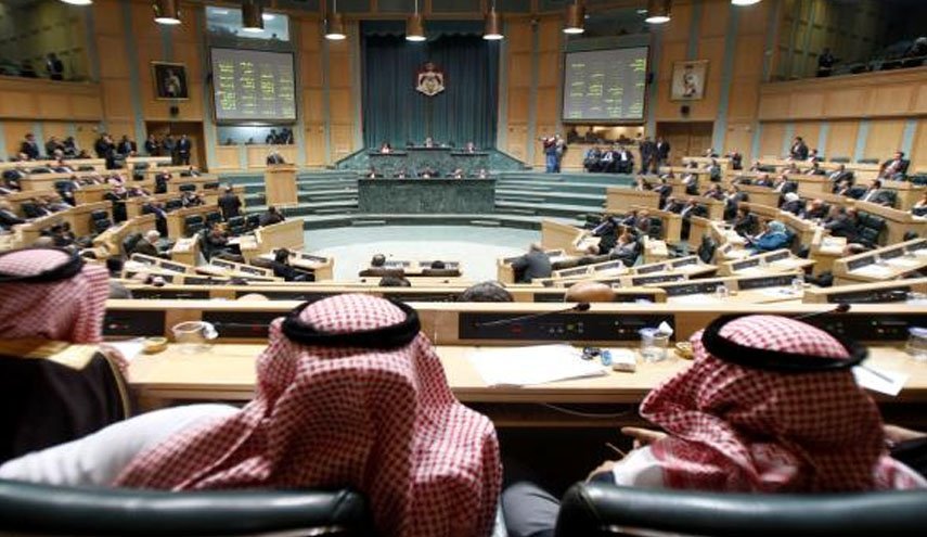 نائب اردني يطالب بطرد السفير الصهيوني من عمان