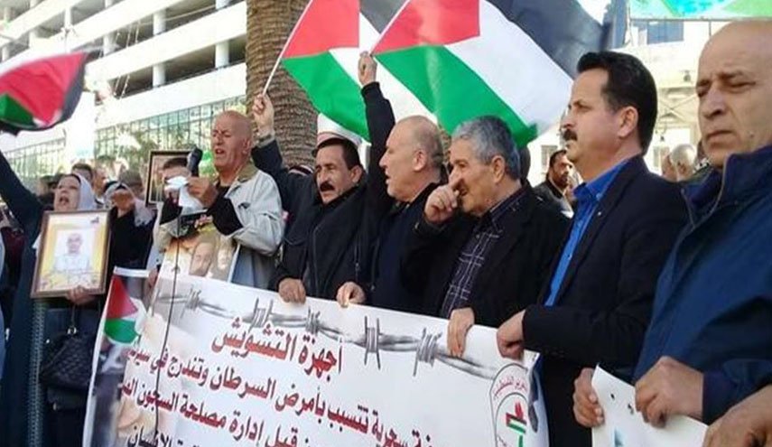 وقفة جماهيرية في نابلس تضامنا مع الأسرى