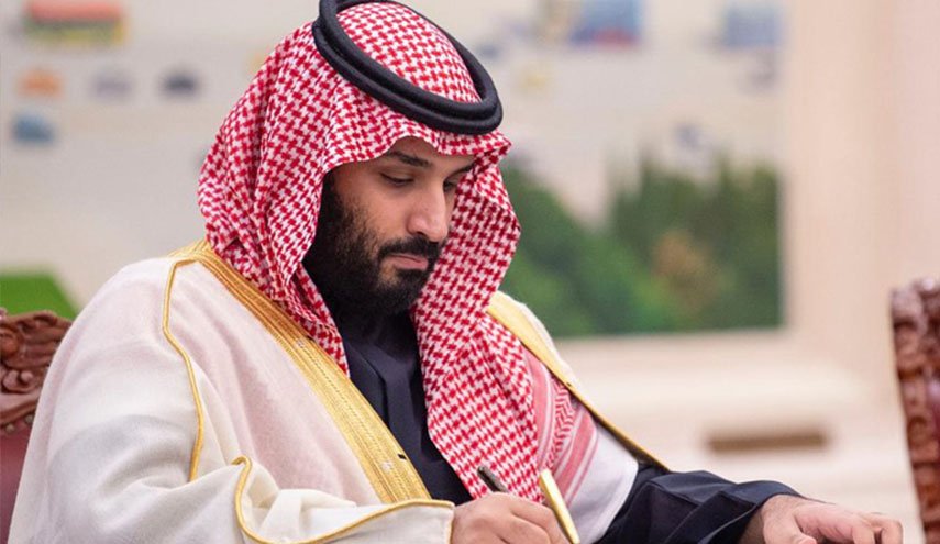 'مجتهد' يعلق على إقصاء ضباط بالداخلية موالين لابن نايف