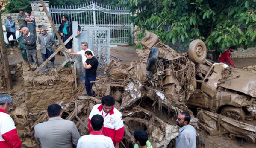 احتمال فرو ریختن منازل سیل زده در آق قلا 