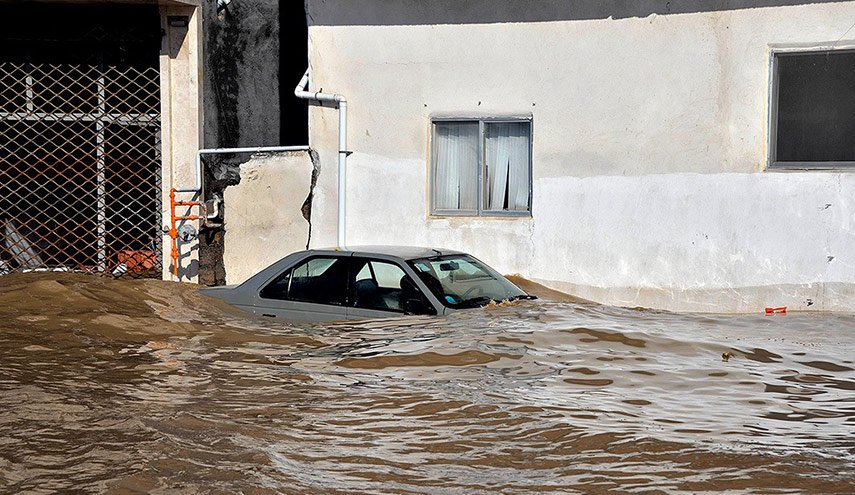 ظريف يتلقى برقية تعزية من نظيره اليمني بضحايا السيول